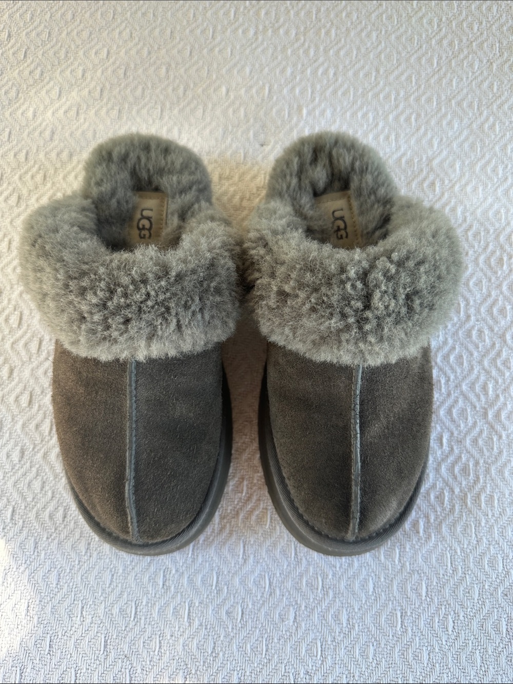 Womens UGG Disquette Platform Grey Shearling Lined Slipper, Size 7